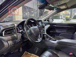 تۆیۆتا کامری